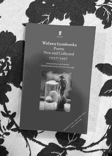 a picture of 'Poems, New and Collected (1957–1997)' by Wisława Szymborska in situ.
